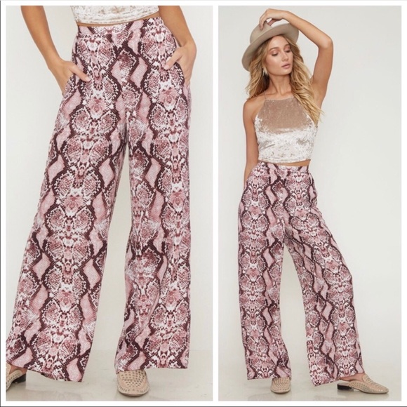 Mauve Snakeskin Print Palazzo Pants - Picture 2 of 8
